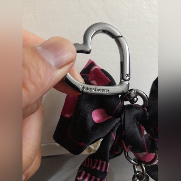 Juicy Couture Black Bow Keychain with Pearl Accents Bag Charm - Picture 5 of 10